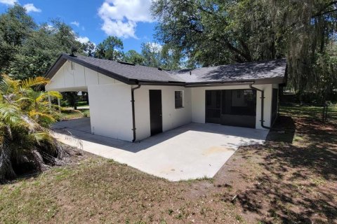 House in Oviedo, Florida 3 bedrooms, 119.57 sq.m. № 2211421 - photo 17