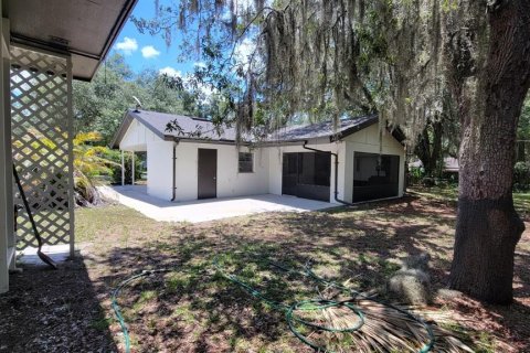 House in Oviedo, Florida 3 bedrooms, 119.57 sq.m. № 2211421 - photo 16