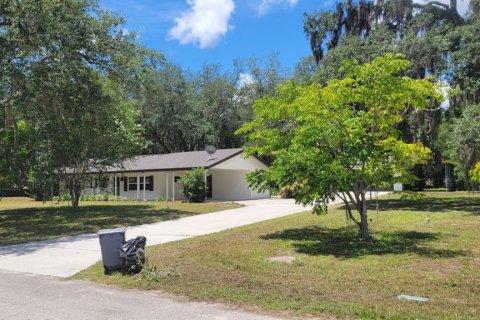 House in Oviedo, Florida 3 bedrooms, 119.57 sq.m. № 2211421 - photo 6