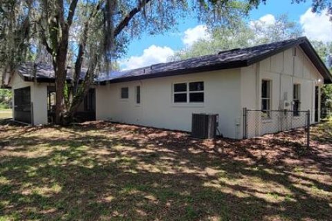 House in Oviedo, Florida 3 bedrooms, 119.57 sq.m. № 2211421 - photo 11