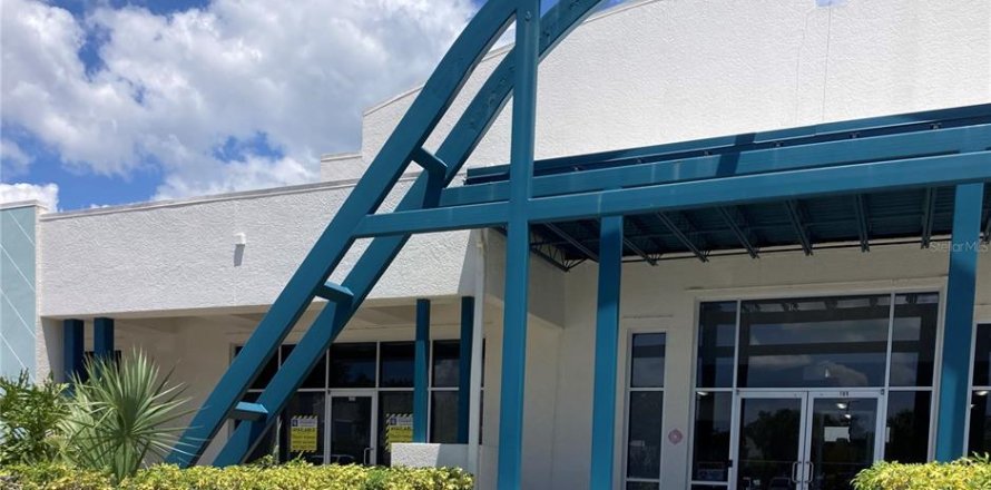 Propiedad comercial en Port Charlotte, Florida 121.33 m2 № 1884856