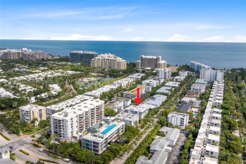 Condo in Key Biscayne, Florida, 2 bedrooms  № 1970915 - photo 14