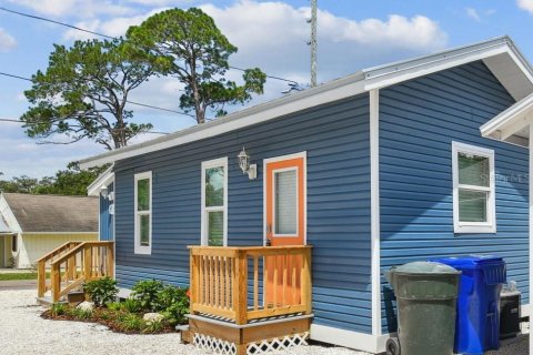 House in Dunedin, Florida 1 bedroom, 41.62 sq.m. № 790008 - photo 24