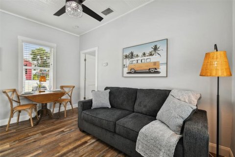 House in Dunedin, Florida 1 bedroom, 41.62 sq.m. № 790008 - photo 14