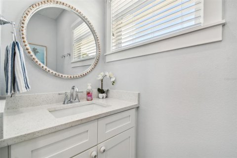 House in Dunedin, Florida 1 bedroom, 41.62 sq.m. № 790008 - photo 8