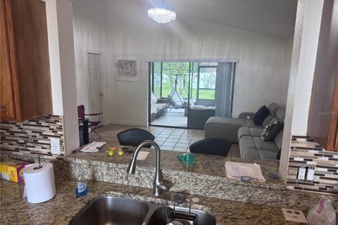 House in Kissimmee, Florida 3 bedrooms, 118.17 sq.m. № 1909326 - photo 6