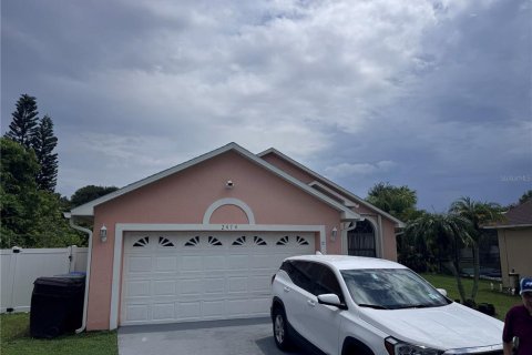 House in Kissimmee, Florida 3 bedrooms, 118.17 sq.m. № 1909326 - photo 1