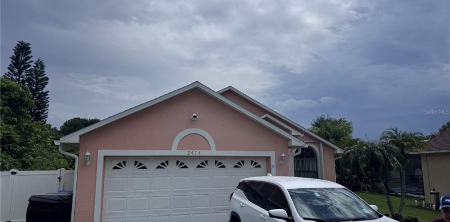 Casa en Kissimmee, Florida 3 dormitorios, 118.17 m2 № 1909326