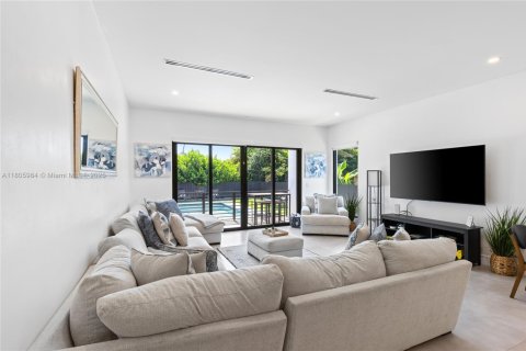 Townhouse in Fort Lauderdale, Florida 4 bedrooms, 164.07 sq.m. № 1745841 - photo 10