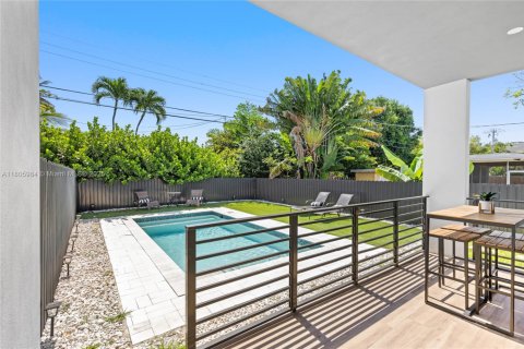 Townhouse in Fort Lauderdale, Florida 4 bedrooms, 164.07 sq.m. № 1745841 - photo 12