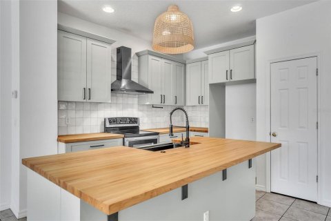 Townhouse in Orlando, Florida 3 bedrooms, 155.05 sq.m. № 1858027 - photo 10