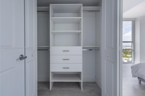 Copropriété à louer à Sunny Isles Beach, Floride: 3 chambres, 156.82 m2 № 2001079 - photo 19