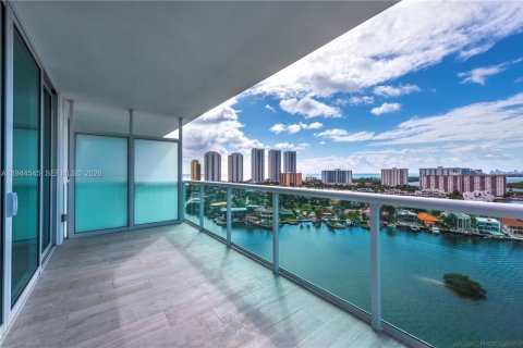 Copropriété à louer à Sunny Isles Beach, Floride: 3 chambres, 156.82 m2 № 2001079 - photo 4
