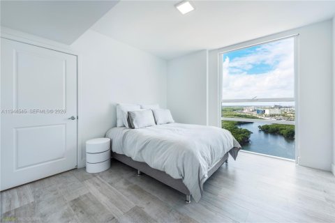 Copropriété à louer à Sunny Isles Beach, Floride: 3 chambres, 156.82 m2 № 2001079 - photo 20