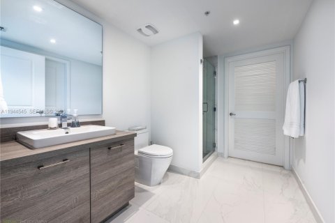 Copropriété à louer à Sunny Isles Beach, Floride: 3 chambres, 156.82 m2 № 2001079 - photo 21