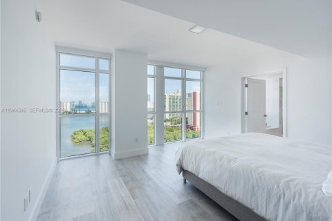 Copropriété à louer à Sunny Isles Beach, Floride: 3 chambres, 156.82 m2 № 2001079 - photo 10
