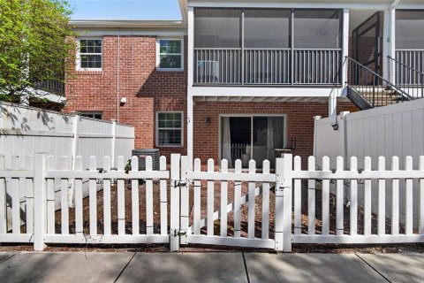 Condominio en venta en Tampa, Florida, 1 dormitorio, 59.83 m2 № 2231008 - foto 28