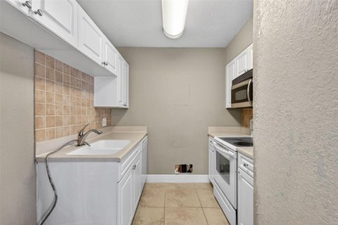 Condominio en venta en Tampa, Florida, 1 dormitorio, 59.83 m2 № 2231008 - foto 15