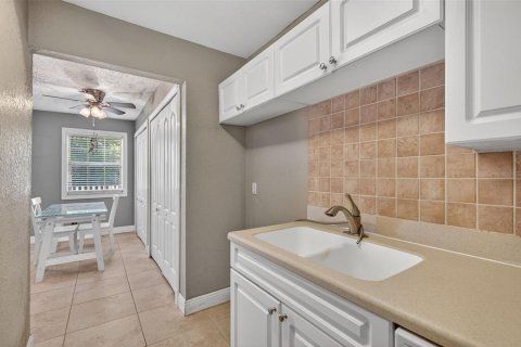 Condominio en venta en Tampa, Florida, 1 dormitorio, 59.83 m2 № 2231008 - foto 18