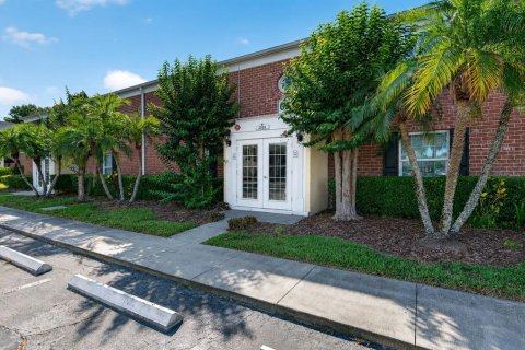 Condominio en venta en Tampa, Florida, 1 dormitorio, 59.83 m2 № 2231008 - foto 2