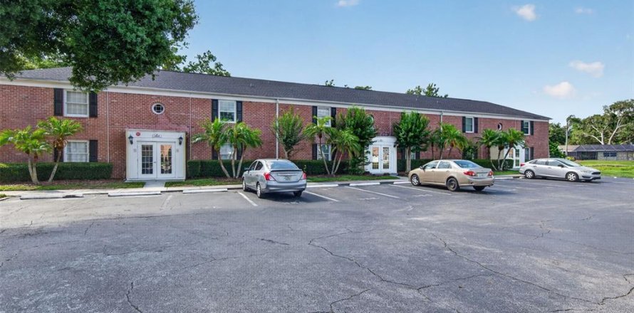 Condominio en Tampa, Florida, 1 dormitorio № 2231008