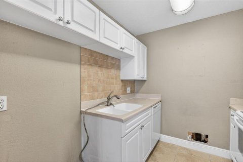 Condominio en venta en Tampa, Florida, 1 dormitorio, 59.83 m2 № 2231008 - foto 16