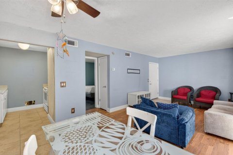 Condominio en venta en Tampa, Florida, 1 dormitorio, 59.83 m2 № 2231008 - foto 11