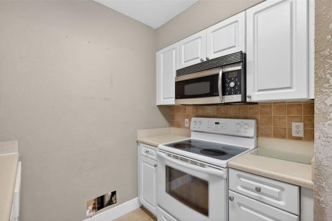 Condominio en venta en Tampa, Florida, 1 dormitorio, 59.83 m2 № 2231008 - foto 17