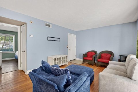 Condominio en venta en Tampa, Florida, 1 dormitorio, 59.83 m2 № 2231008 - foto 9