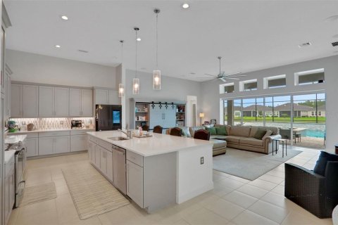 Casa en venta en Daytona Beach, Florida, 4 dormitorios, 237.83 m2 № 1915812 - foto 6