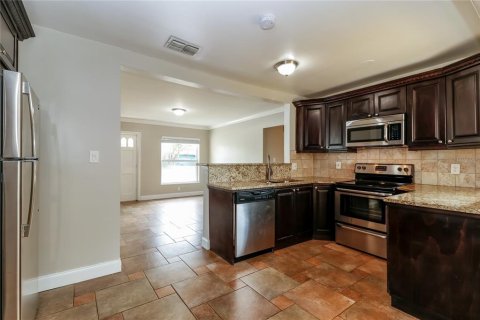 Casa en alquiler en Palm Harbor, Florida, 4 dormitorios, 173.54 m2 № 1854297 - foto 7