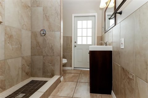 Casa en alquiler en Palm Harbor, Florida, 4 dormitorios, 173.54 m2 № 1854297 - foto 15