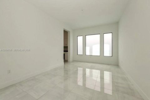 House in Boca Raton, Florida 5 bedrooms, 428.19 sq.m. № 2068827 - photo 5