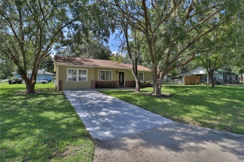 Villa ou maison à vendre à Ocala, Floride: 3 chambres, 102.56 m2 № 1907926 - photo 1