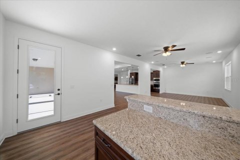 Villa ou maison à vendre à Ocala, Floride: 2 chambres, 261.52 m2 № 2134591 - photo 10