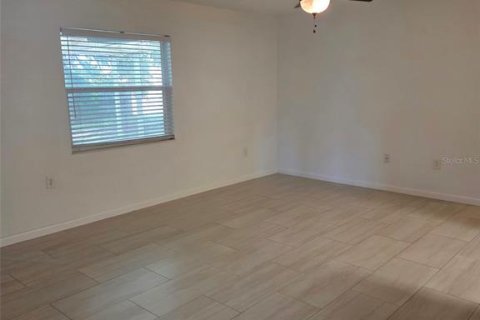 Villa ou maison à louer à Sarasota, Floride: 4 chambres, 153.66 m2 № 2433686 - photo 10