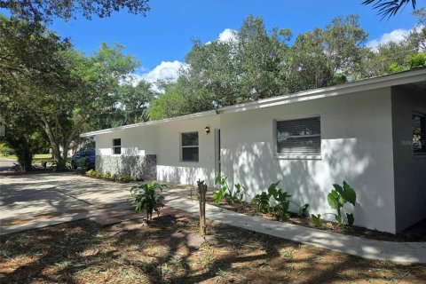 Villa ou maison à louer à Sarasota, Floride: 4 chambres, 153.66 m2 № 2433686 - photo 4