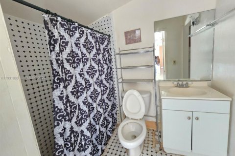 Villa ou maison à vendre à Hialeah, Floride: 4 chambres, 129.78 m2 № 1990249 - photo 22