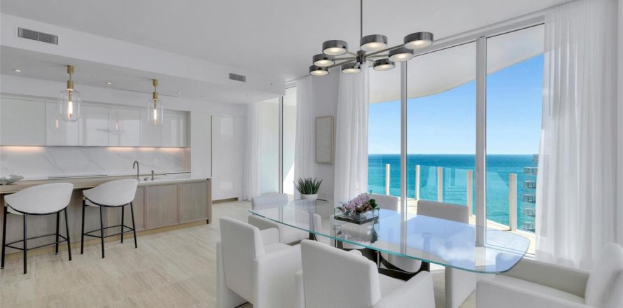 Condominio en Fort Lauderdale, Florida, 2 dormitorios № 2153873