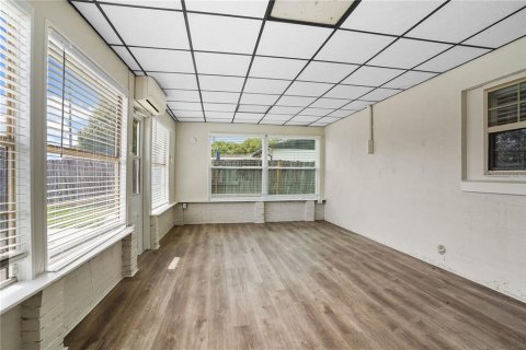 House in Orlando, Florida 3 bedrooms, 170.01 sq.m. № 2396317 - photo 20