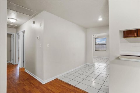 House in Orlando, Florida 3 bedrooms, 170.01 sq.m. № 2396317 - photo 19