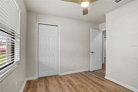 House in Orlando, Florida 3 bedrooms, 170.01 sq.m. № 2396317 - photo 29