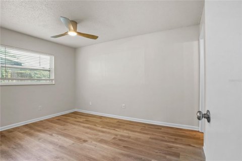 House in Orlando, Florida 3 bedrooms, 170.01 sq.m. № 2396317 - photo 22