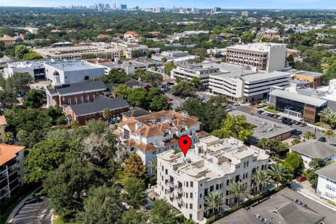 Townhouse in Winter Park, Florida 3 bedrooms, 360.27 sq.m. № 2258623
