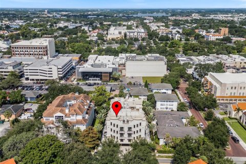 Adosado en venta en Winter Park, Florida, 3 dormitorios, 360.27 m2 № 2258623 - foto 3