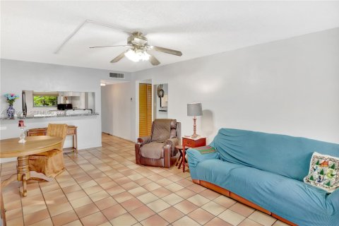 Condominio en venta en Miami, Florida, 2 dormitorios, 86.96 m2 № 2031317 - foto 6