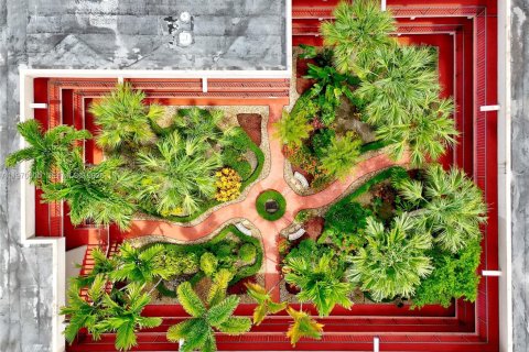 Condominio en Miami, Florida, 2 dormitorios  № 2031317