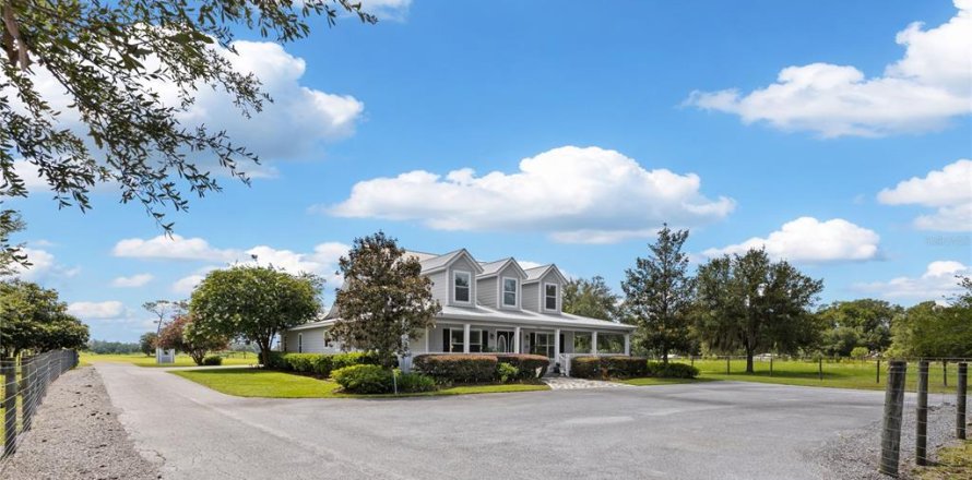Casa en Morriston, Florida 4 dormitorios, 314.1 m2 № 2156741