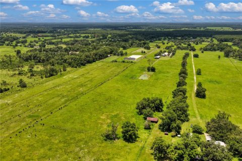 Casa en venta en Morriston, Florida, 4 dormitorios, 314.1 m2 № 2156741 - foto 29