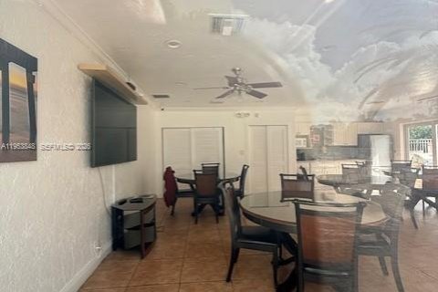 Condominio en venta en Pompano Beach, Florida, 2 dormitorios, 84.54 m2 № 2008035 - foto 15